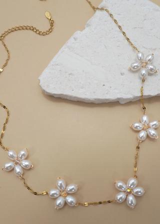 18K Stainless Steel Tarnish-Free Pearl Flower Necklace