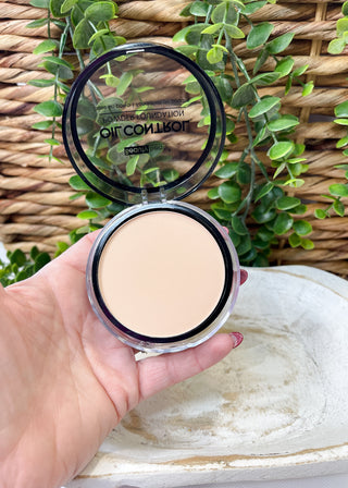 Beauty Treats Oil Control Powder Foundation