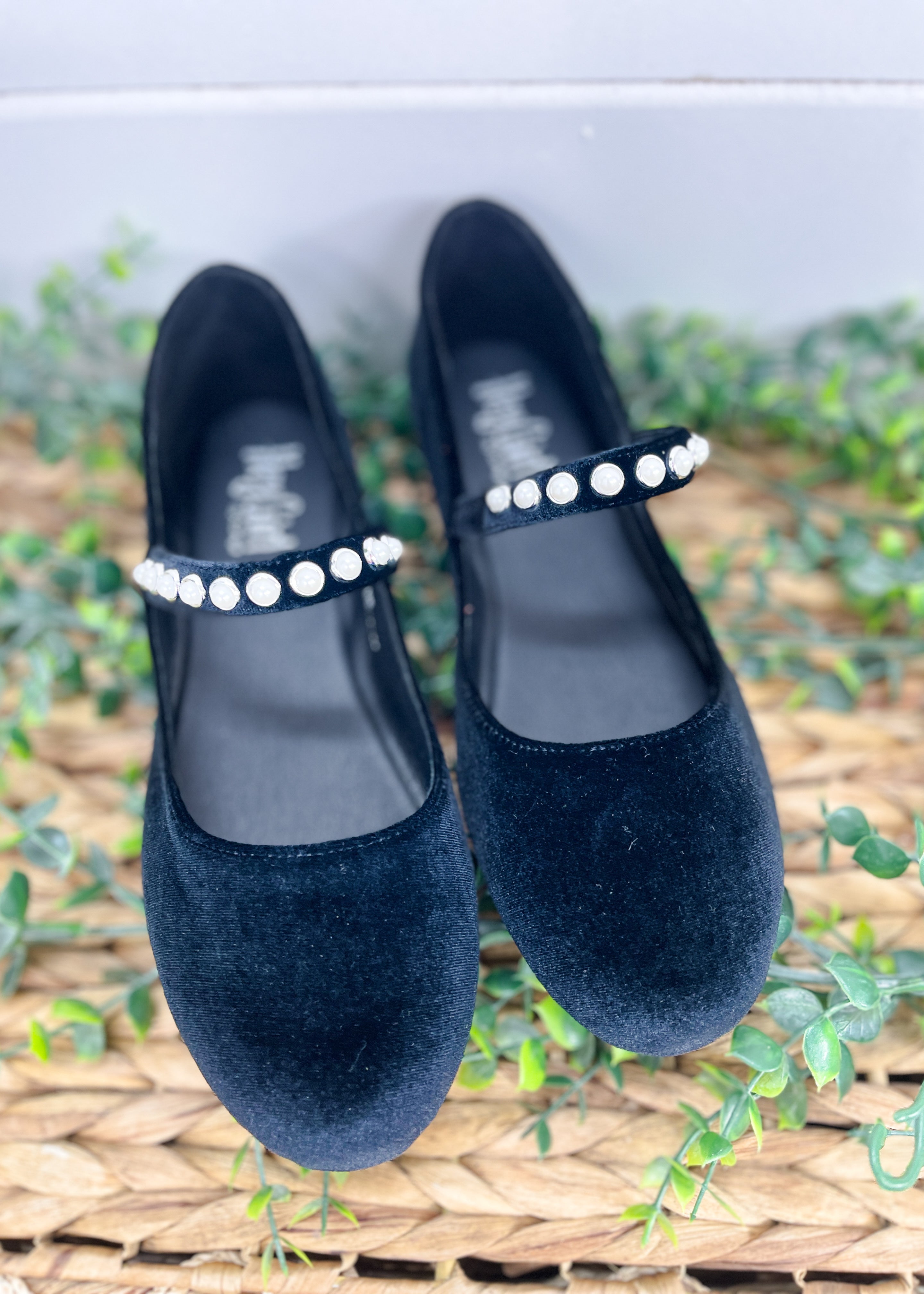Corkys Tea Time Flats Black Velvet Ellis Mercantile Boutique Inc