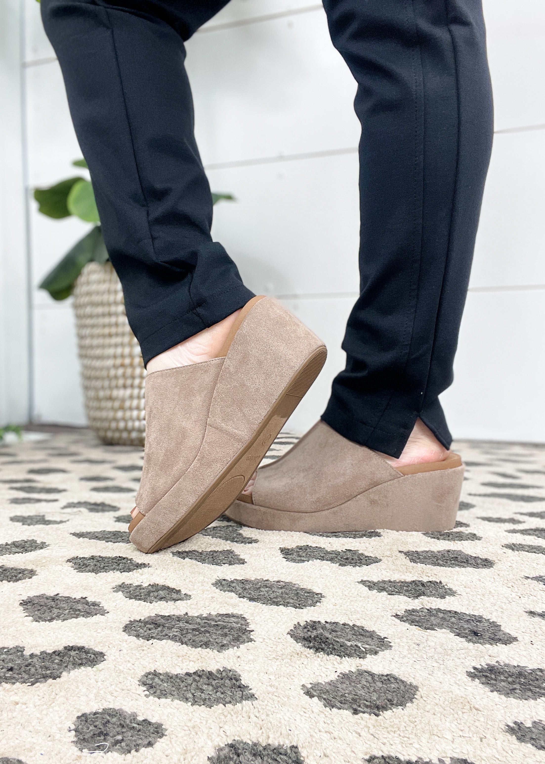 Light grey wedge shoes top