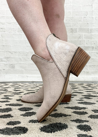 Corkys Vanish Bootie - Cream Crackle