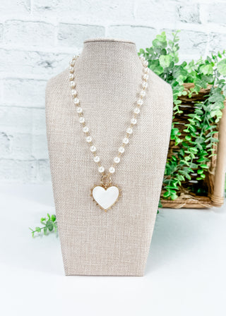 Pearl Heart Pendant Beaded Necklace