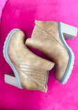 Corkys Ryder Bootie - Camel